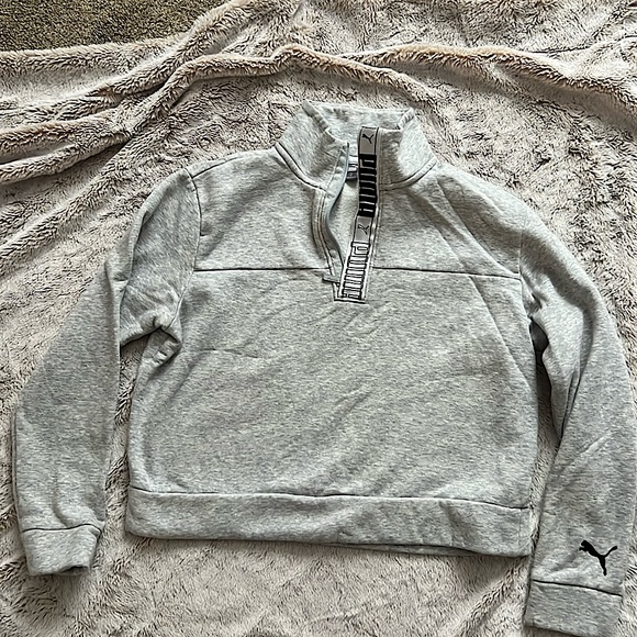 Puma cropped 1/4 zip sweatshirt medium - Picture 1 of 2